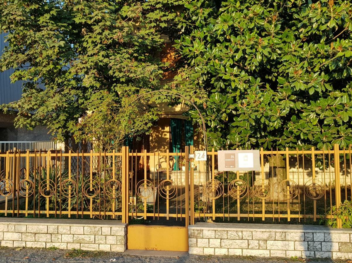 B&B Family Home Soresina ภายนอก รูปภาพ